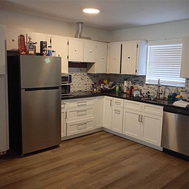 Foto del edificio - 3351 NW 85th Ave