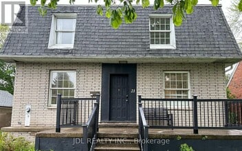 Building Photo - 21 Squires Ave