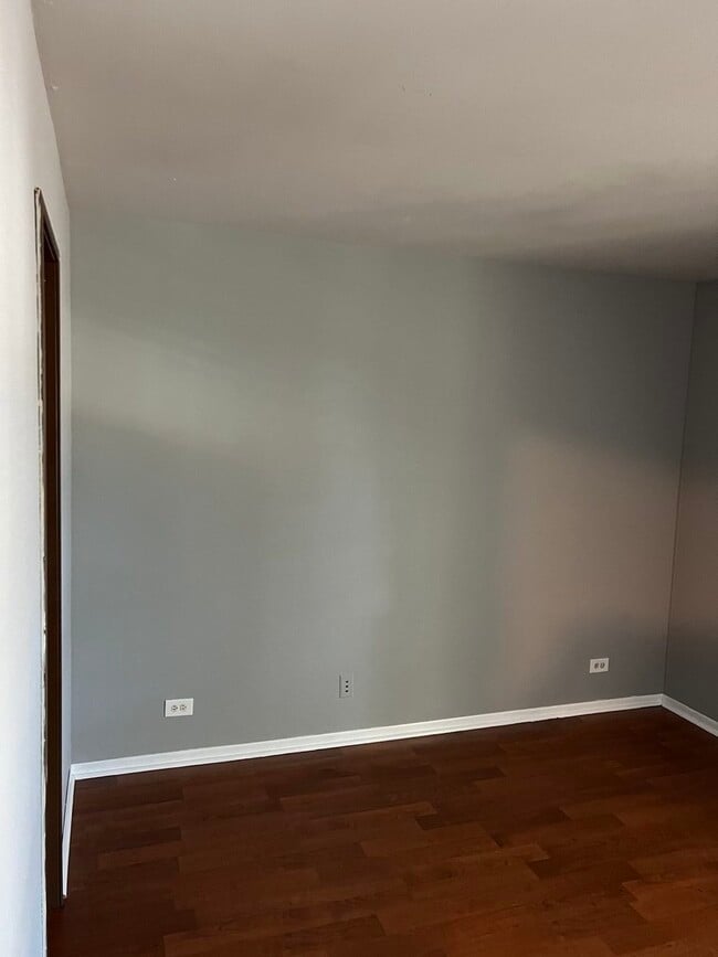 Foto del edificio - 1205 Wyndham Ct