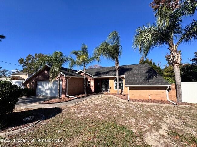 Foto del edificio - 5281 Aaron Ln