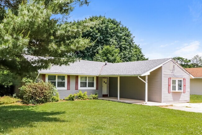 Foto del edificio - 244 Mantua Blvd