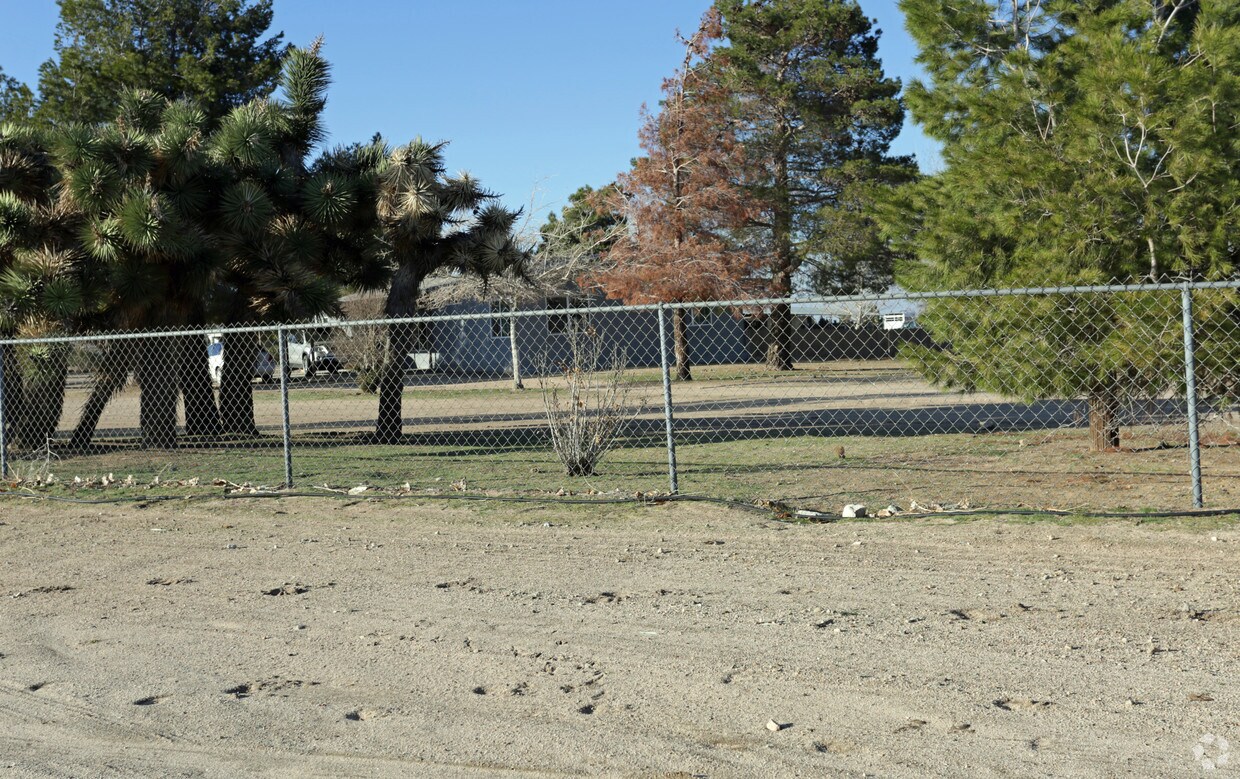 Primary Photo - 5676 Juniper Rd
