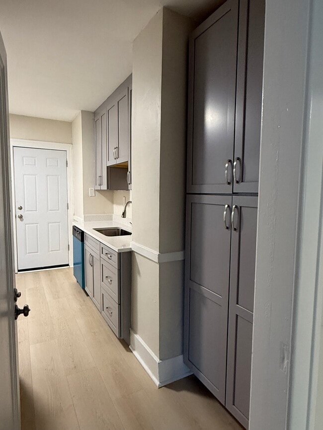 Building Photo - 5075 Somerset Ave