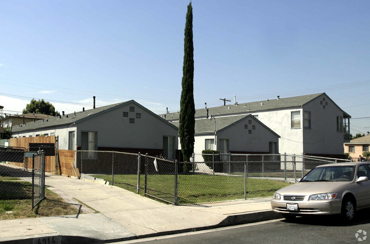 Primary Photo - 4902 E 60th St