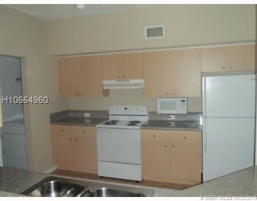 Foto del edificio - 340 Crestwood Cir