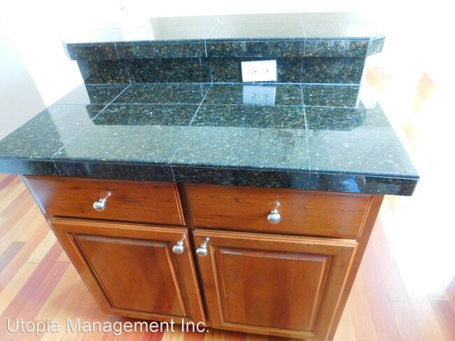 Foto del edificio - 3 br, 3.5 bath House - 830 NW Council Drive