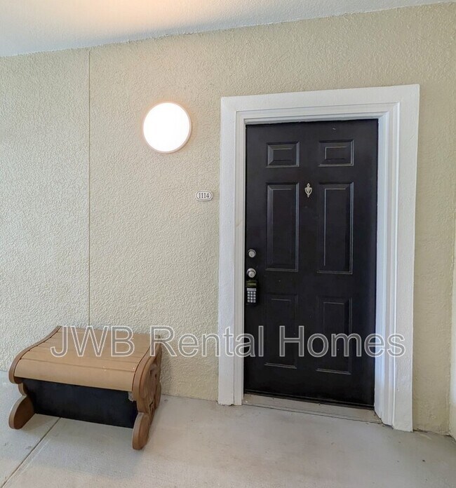 Foto del edificio - 8290 Gate Pkwy W
