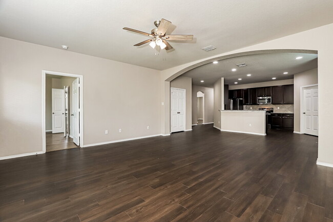 Building Photo - 5934 Ivans Farm