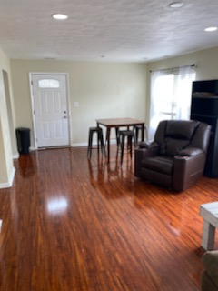 Foto del edificio - 504 Norfolk Ave