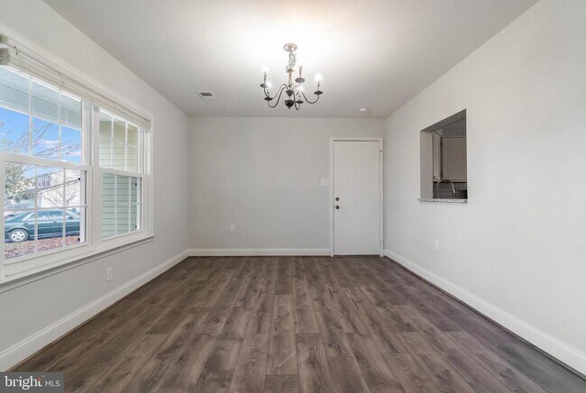 Building Photo - 185 Cedar Walk Cir NE