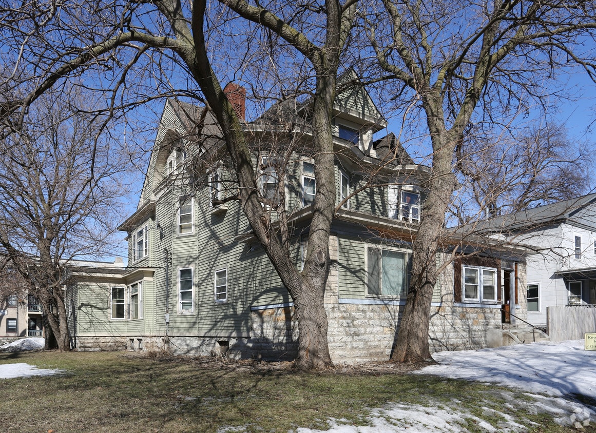 2320 Colfax Ave S, Minneapolis, MN 55405 Apartments in Minneapolis