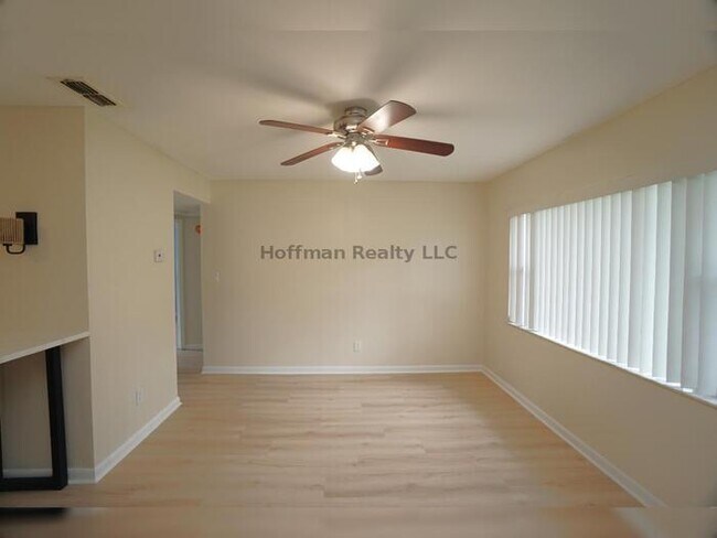 Foto del edificio - Charming South Tampa Home-2BR/1BA with Gar...