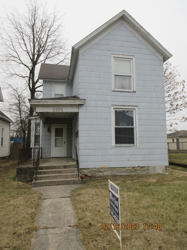 Foto principal - 3209 S Harrison St