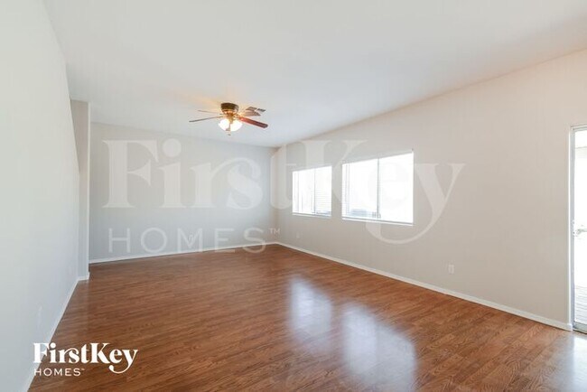 Foto del edificio - 13256 W Watson Ln