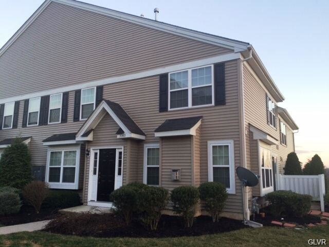 Building Photo - 5980 Saratoga Ln