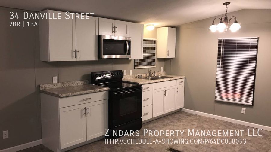 Primary Photo - Affordable updated 2 bedroom 1 bath mobile...