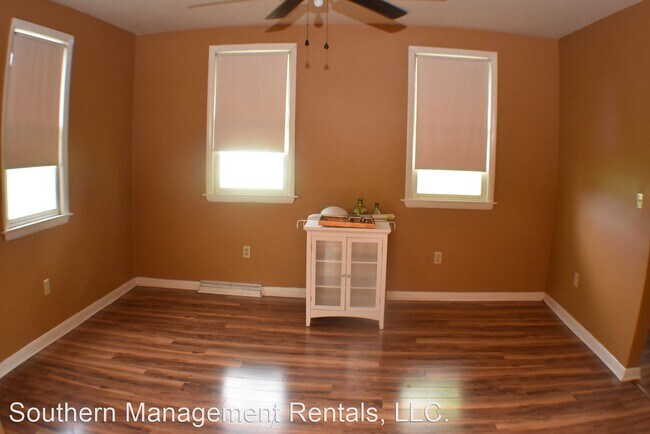 Building Photo - 3 br, 1 bath House - 2255 Indian Rock Dam Rd