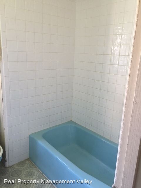 Foto del edificio - 1 br, 1 bath House - 114 Glenwood Avenue