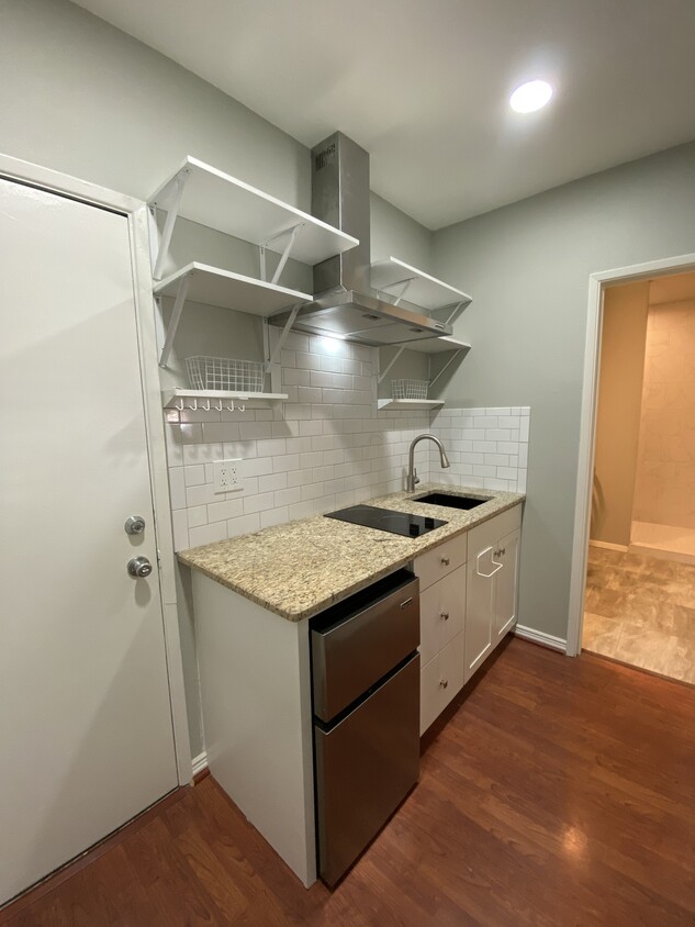 kitchen - 3944 Boca Bay Dr