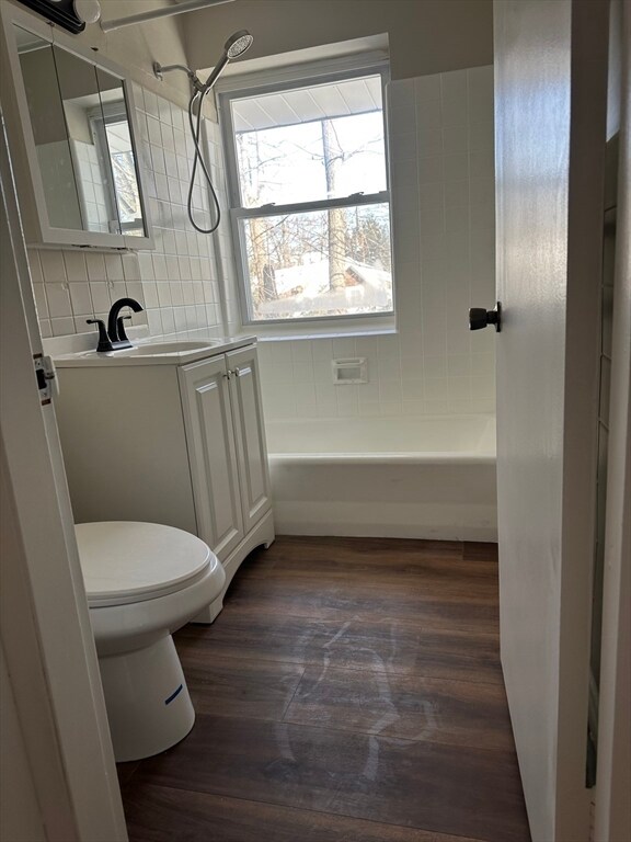 Foto del edificio - 77 Wyman St