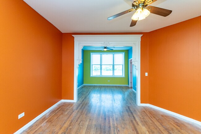 Building Photo - 2912 S Wentworth Ave