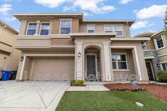 Building Photo - 2631 Clarita Dr