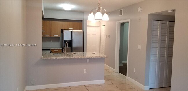 Building Photo - 471 NE 25th St