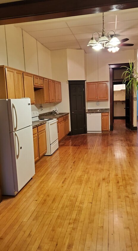 Foto principal - 115 E Kemp Ave
