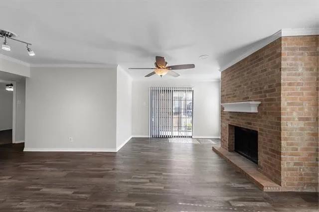 Foto del edificio - 5902 Marvin Loving Dr