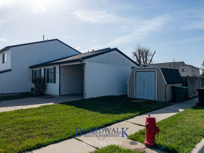 Building Photo - Great West Jordan Home for Rent! Pet Frien...