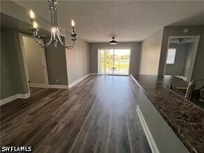 Building Photo - 1240 Wildwood Lakes Blvd