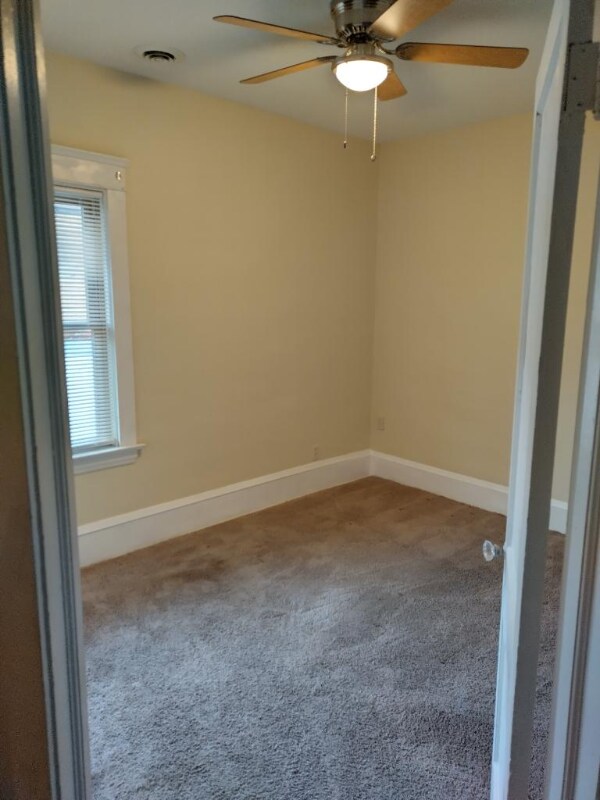 Foto del edificio - 4125 E 71st St