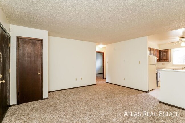 Building Photo - 64 Newport Cir