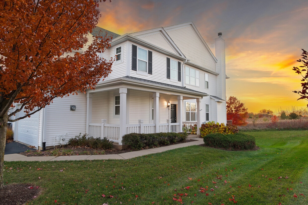 Primary Photo - 2930 Glacier Way