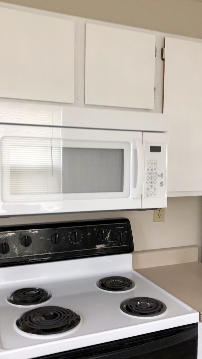 Foto del edificio - 114 Central Ave