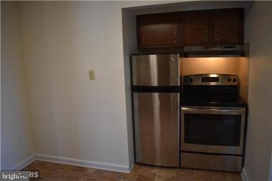 Building Photo - 922 Stouffer Ave