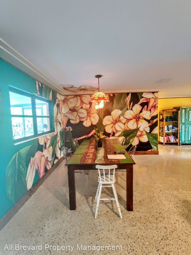 Foto del edificio - 5 br, 3 bath House - 155 Melbourne Ave