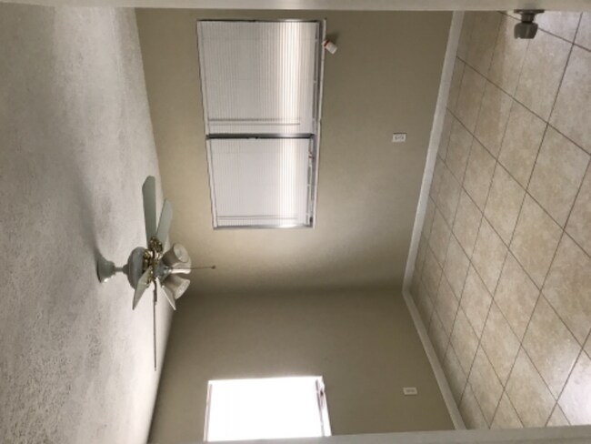 Building Photo - 108 N 11th St