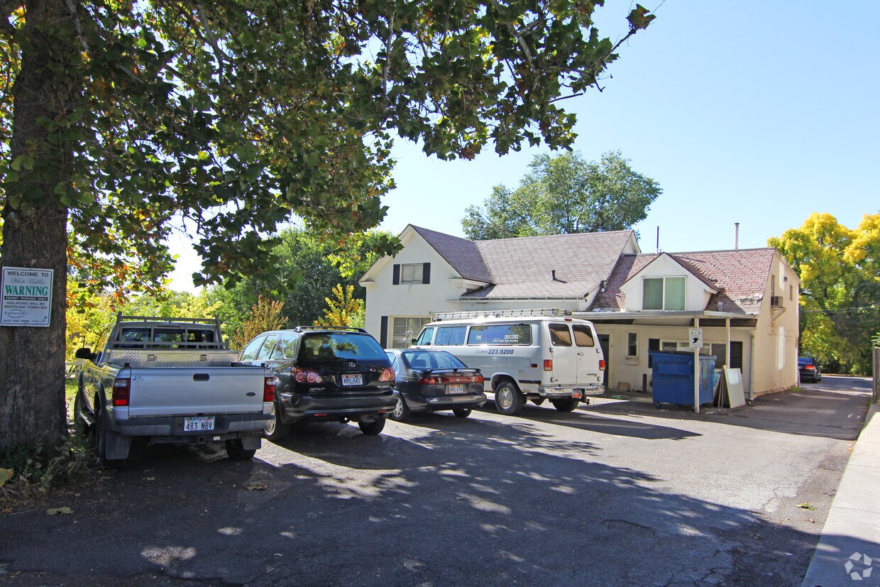 Building Photo - 897 N 150 E
