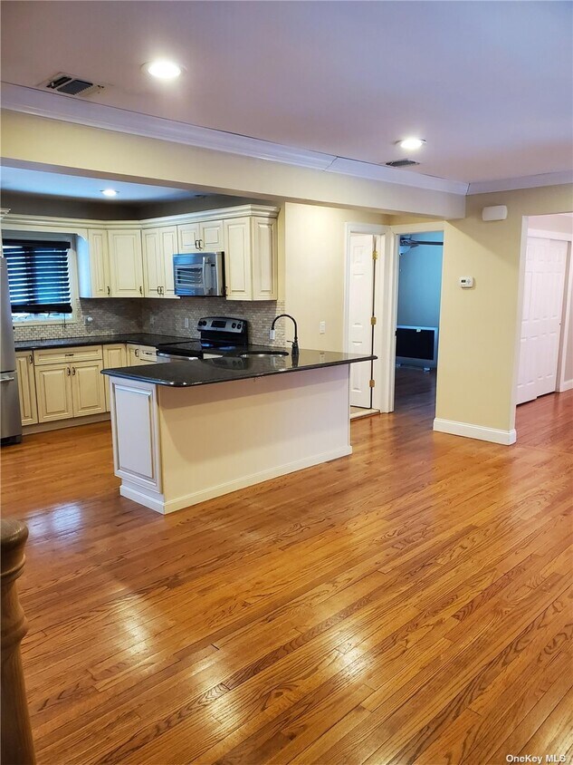 100 Harmony Dr, Massapequa Park, NY 11762 House Rental in Massapequa