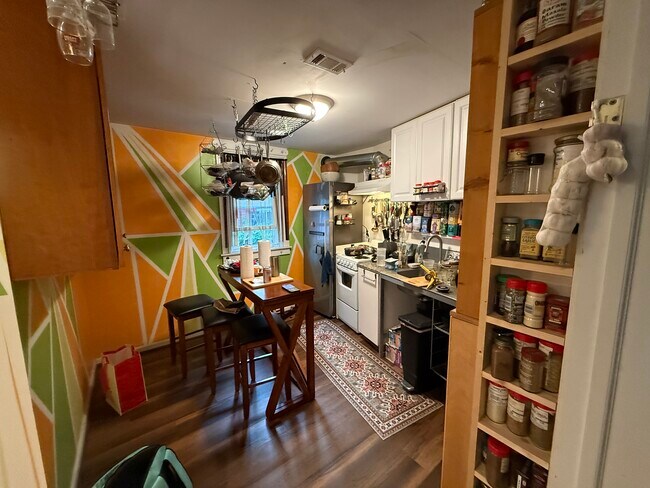 cocina - 4604 N Park Ave