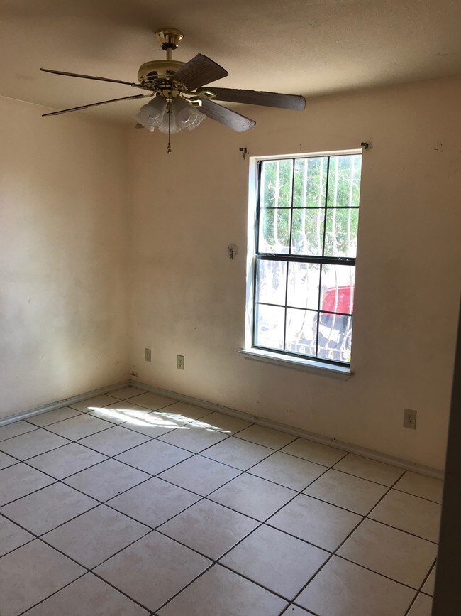 Foto del edificio - 3101 Barrios St