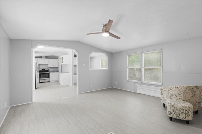 Foto del edificio - 184 Lions Cir