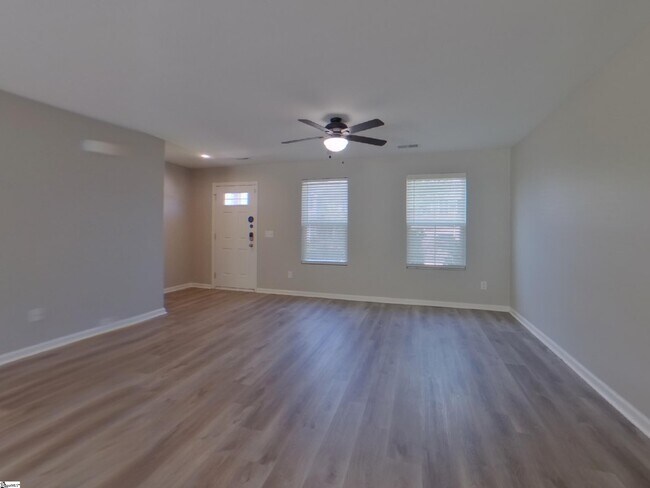 Foto del edificio - 120 Castlebrook Dr