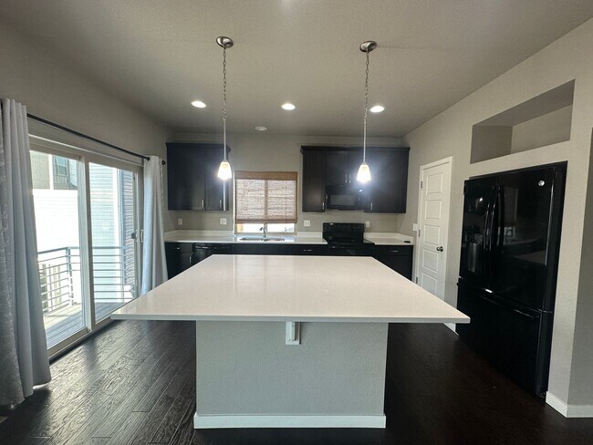 Foto del edificio - Charming 2-Bedroom Home for Rent in Banning Lewis Ranch!!!