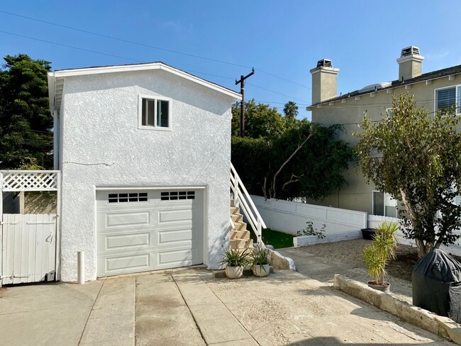 Building Photo - 3108 Laurel Ave