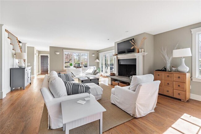Foto del edificio - 72 Summerfield Ln