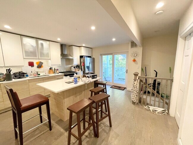 Foto del edificio - 21 Iroquois St