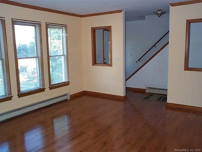 Building Photo - 27 Adams Heights