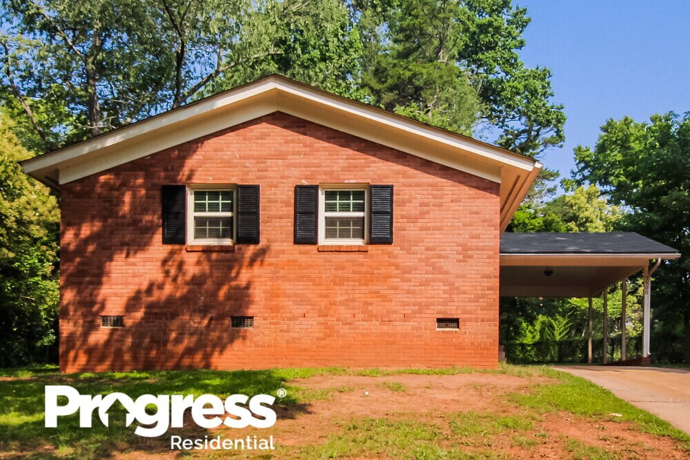 5500 Southampton Rd, Charlotte, NC 28217 House Rental in Charlotte